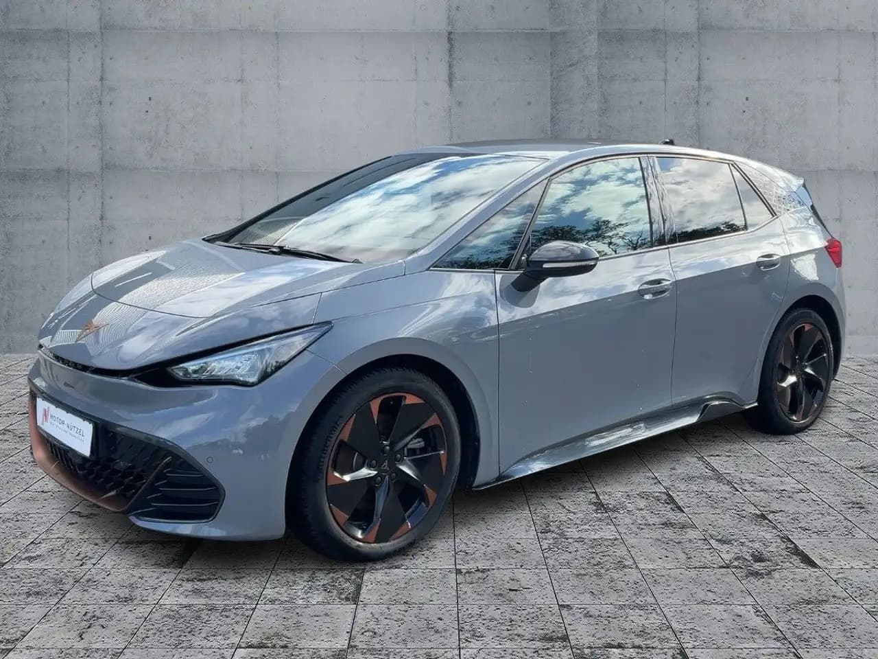 CUPRA Born EDITION DYNAMIC LED+NAVI+RFK+ACC+SHZ+19"LM — Vehicle gallery 2