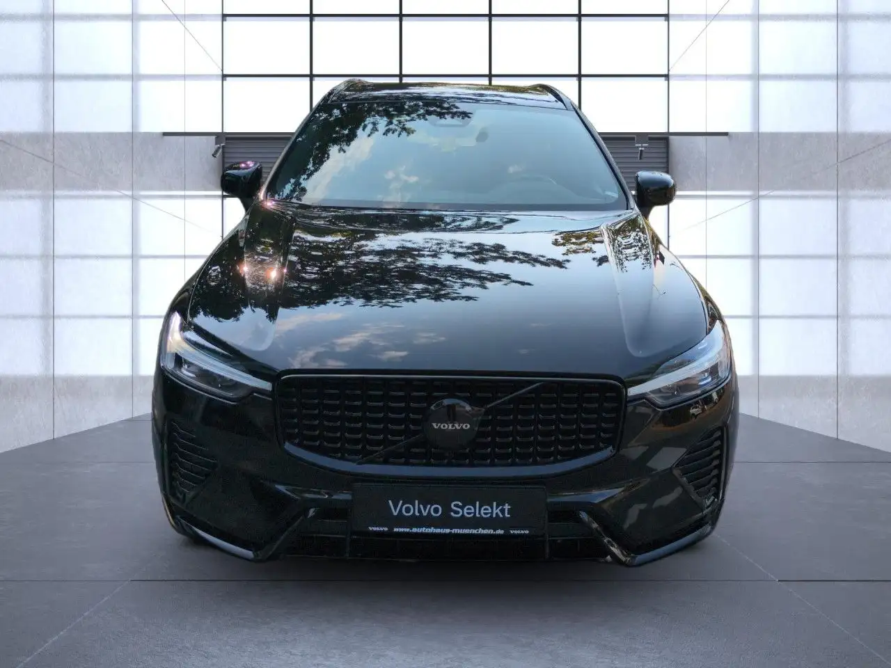Volvo XC60 B5 (Benzin) Plus Black Edition AWD - RFK Navi — معرض صور السيارة 9