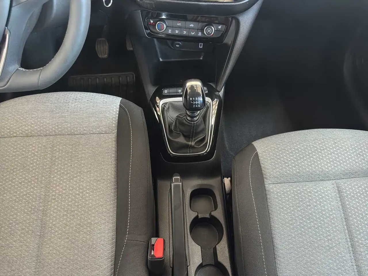 Opel Corsa 1.2 Turbo //Kamera/Sitzheizung/PDC — معرض صور السيارة 6