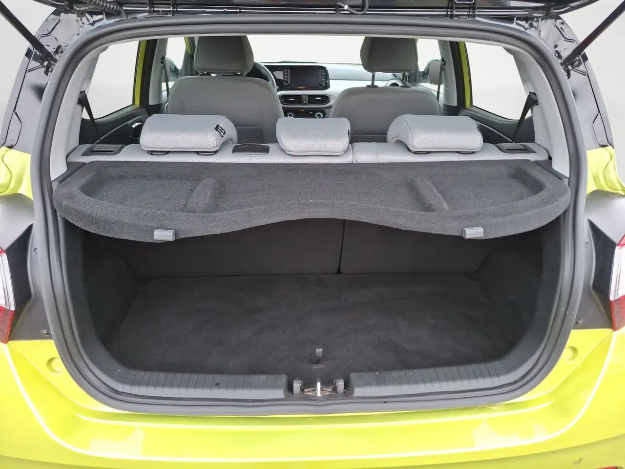Hyundai i10 1.2 Prime Lenkradheizung, Navigationssystem, — Vehicle gallery 14