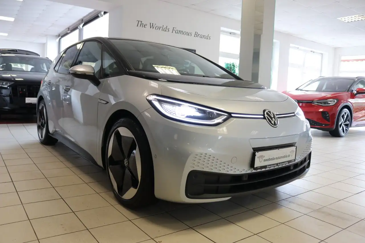 Volkswagen ID.3 Pro Performance 150 kW Pano Navi SHZ Matrix — Vehicle gallery 11