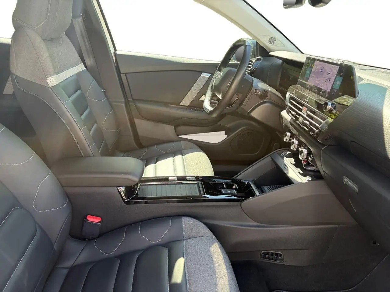 Citroen C4 1.2 12V e-THP / PureTech — Galerie du véhicule 16