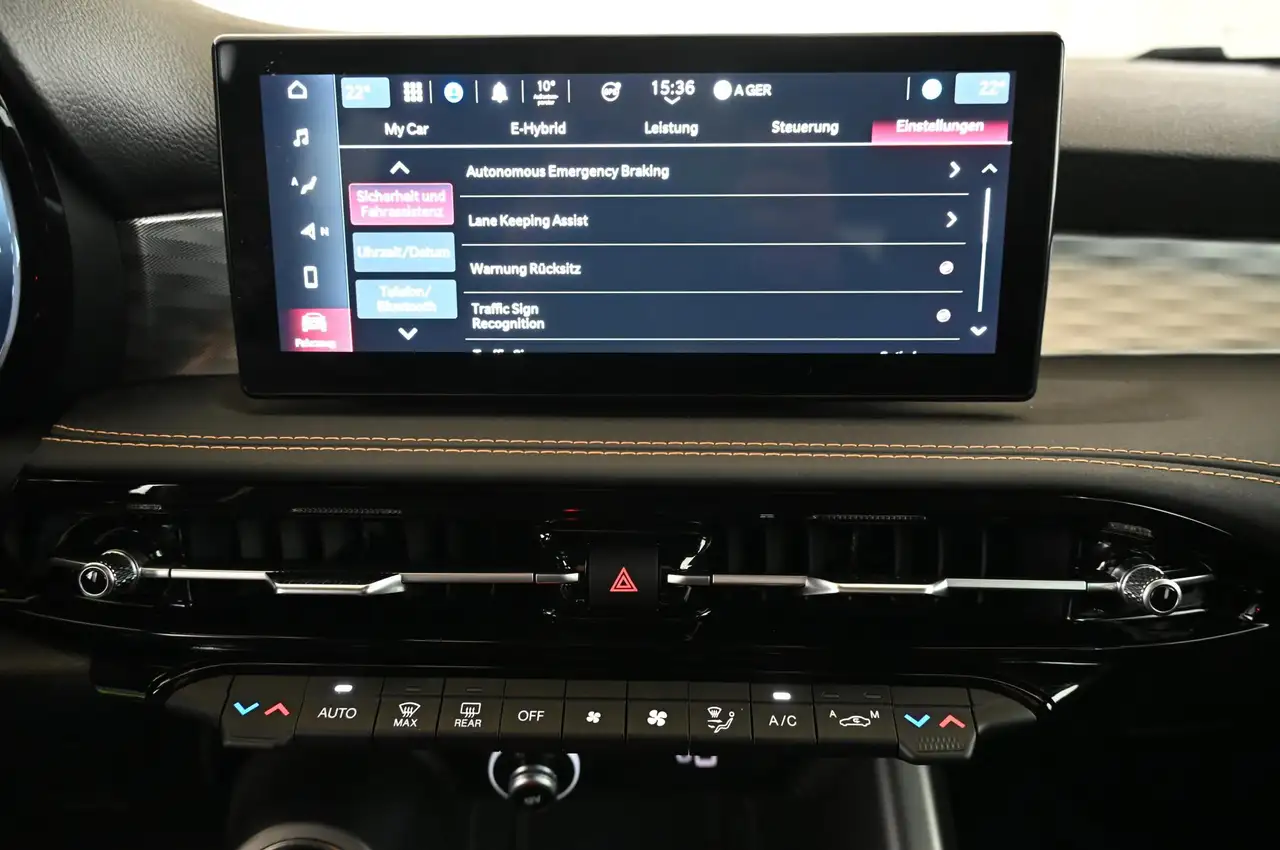 Alfa Romeo Tonale 1.3 PHEV 280 Q4 Ti LED/NAVI/ACC/KAMERA/18 — Vehicle gallery 16