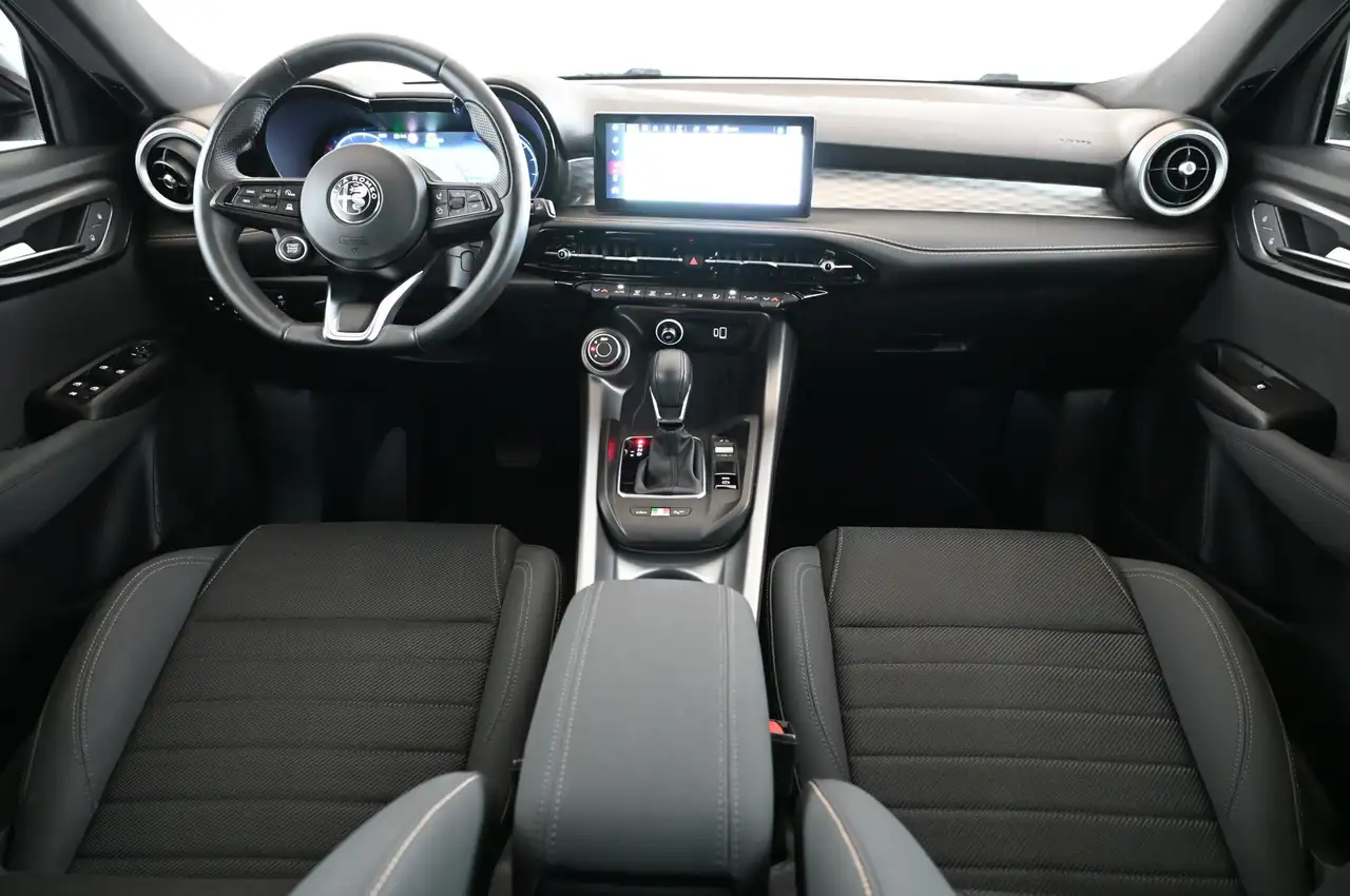 Alfa Romeo Tonale 1.3 PHEV 280 Q4 Ti LED/NAVI/ACC/KAMERA/18 — Vehicle gallery 11