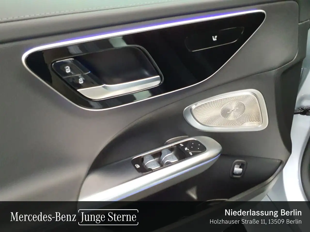 Mercedes-Benz C 200 AMG+NIGHT+PANO+BURMESTER+KAMERA+TOTW+KEYLESS — Galerie du véhicule 16