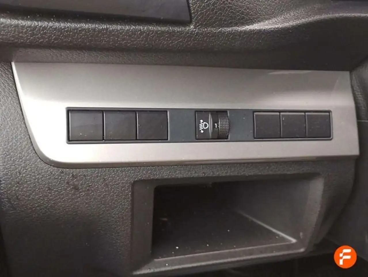 Peugeot Traveller VF3VKEHZ3RZ026378 — معرض صور السيارة 28