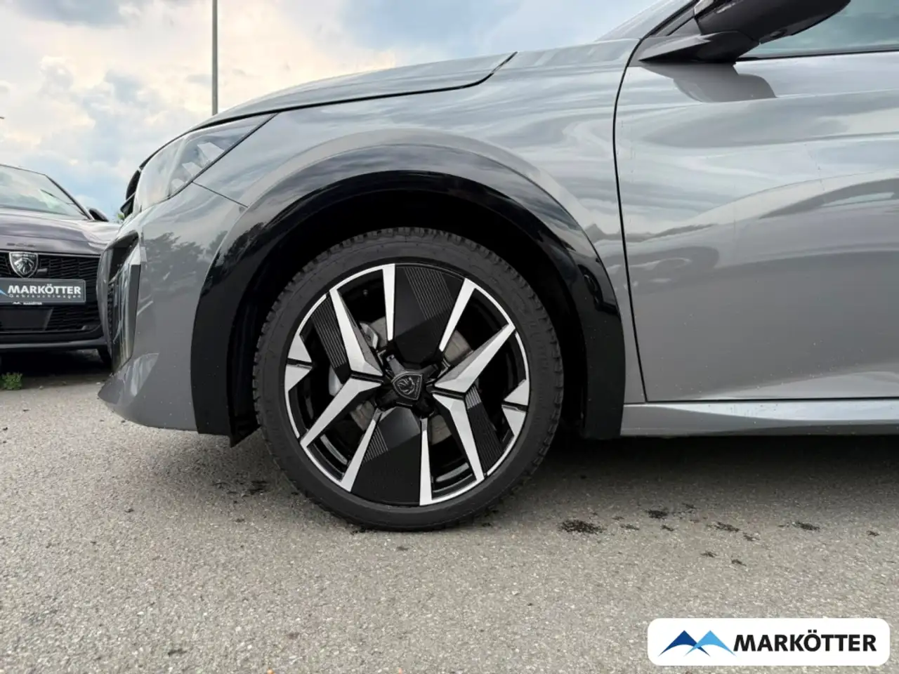 Peugeot 208 1.2 GT BLIS/CAM/KLIMA/SHZ/APPLE/NAVI/MASSAGE — Vehicle gallery 6