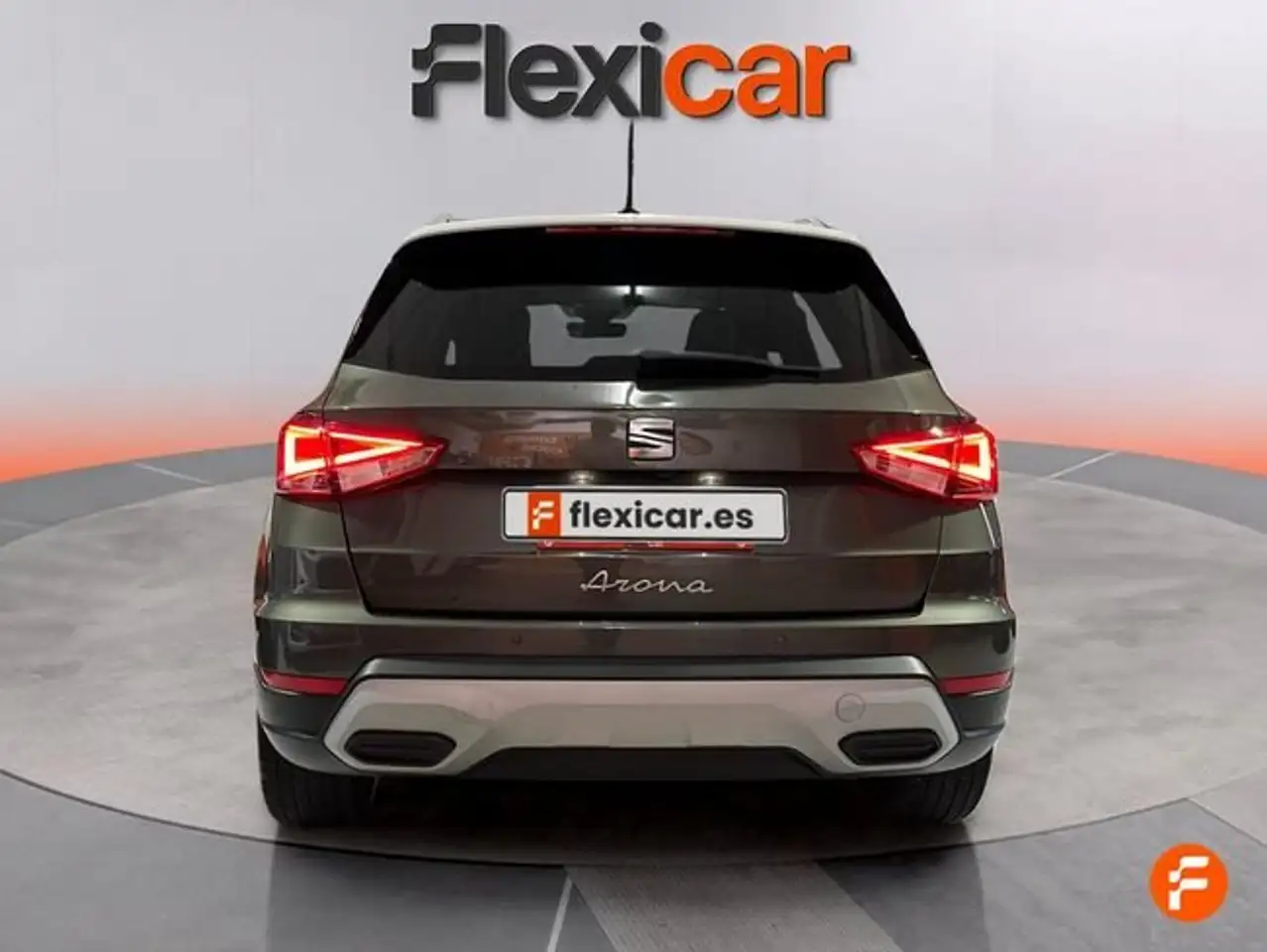 SEAT Arona 1.5 EcoTSI S&S Special Edition DSG7 150 — معرض صور السيارة 7