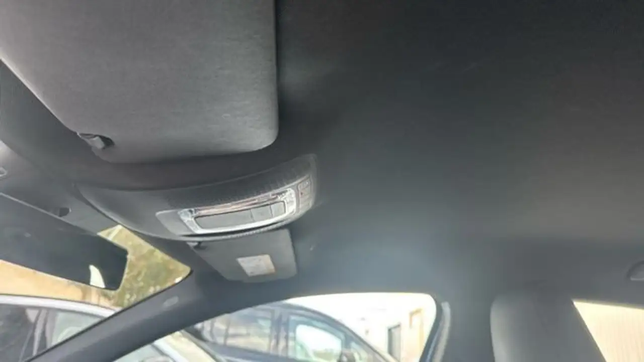 Mercedes-Benz A 180 d — معرض صور السيارة 16