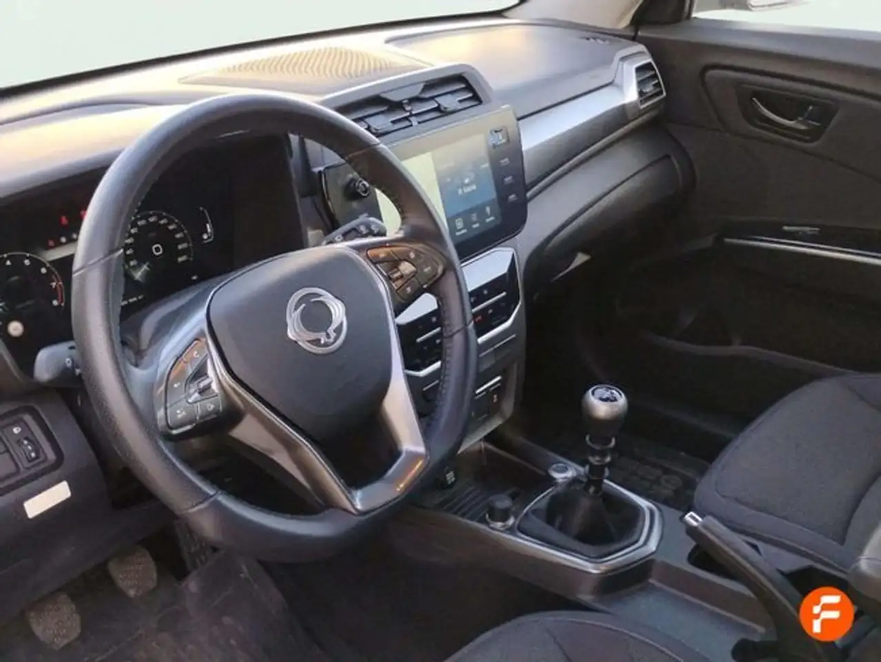 SsangYong Tivoli G15T LP Urban Plus — معرض صور السيارة 5