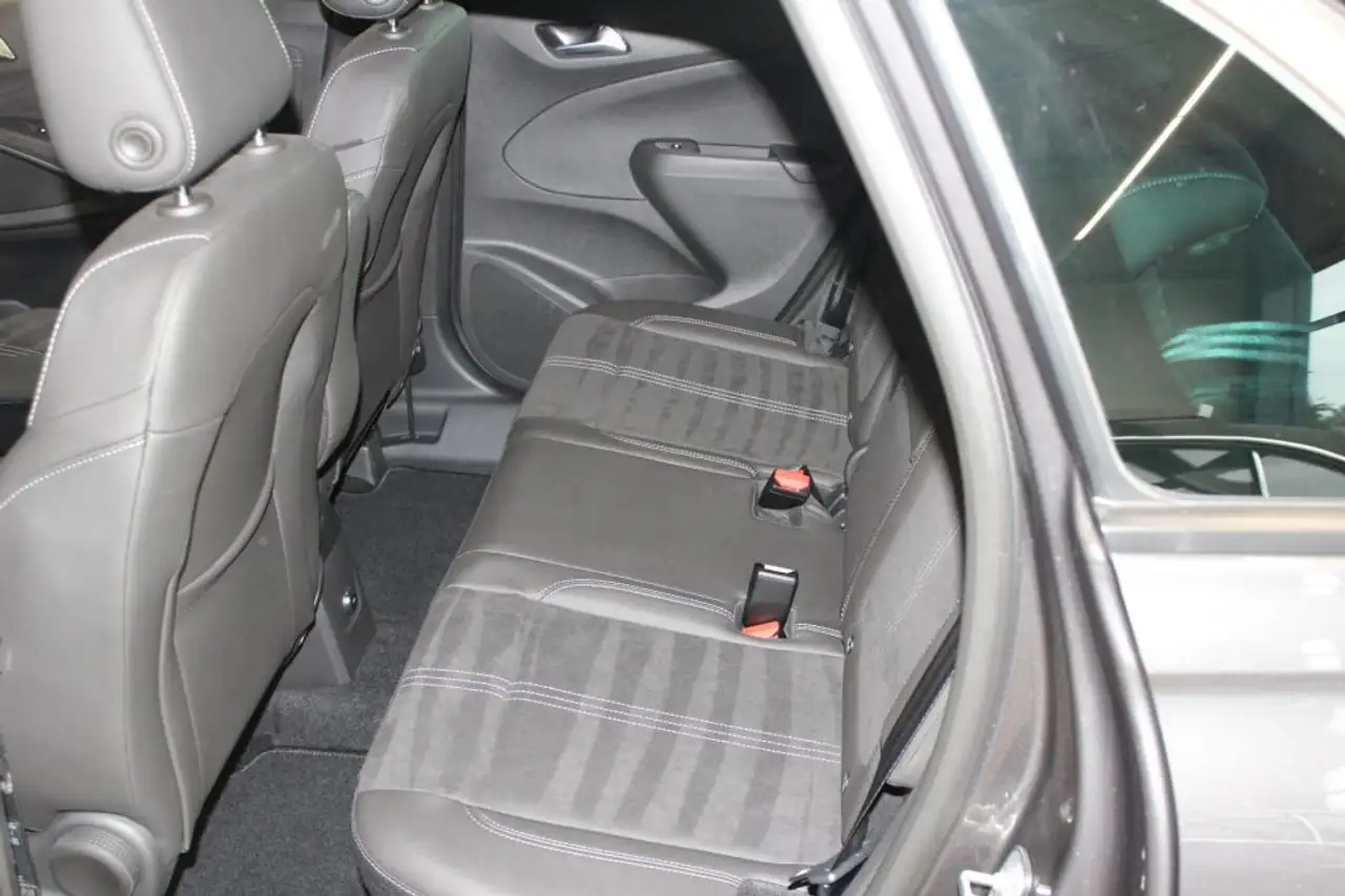 Opel Crossland 1.2 Automatik Ultimate — معرض صور السيارة 11