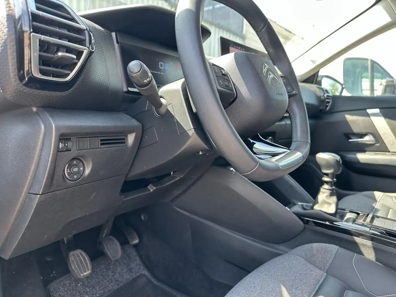Citroen C4 PureTech 130 S&S Shine — Galerie du véhicule 18