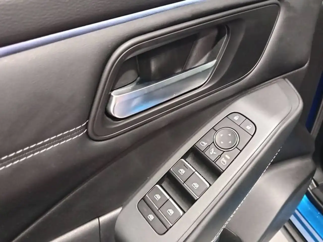 Nissan Qashqai DIG-T 103kW N-Connecta — Vehicle gallery 18
