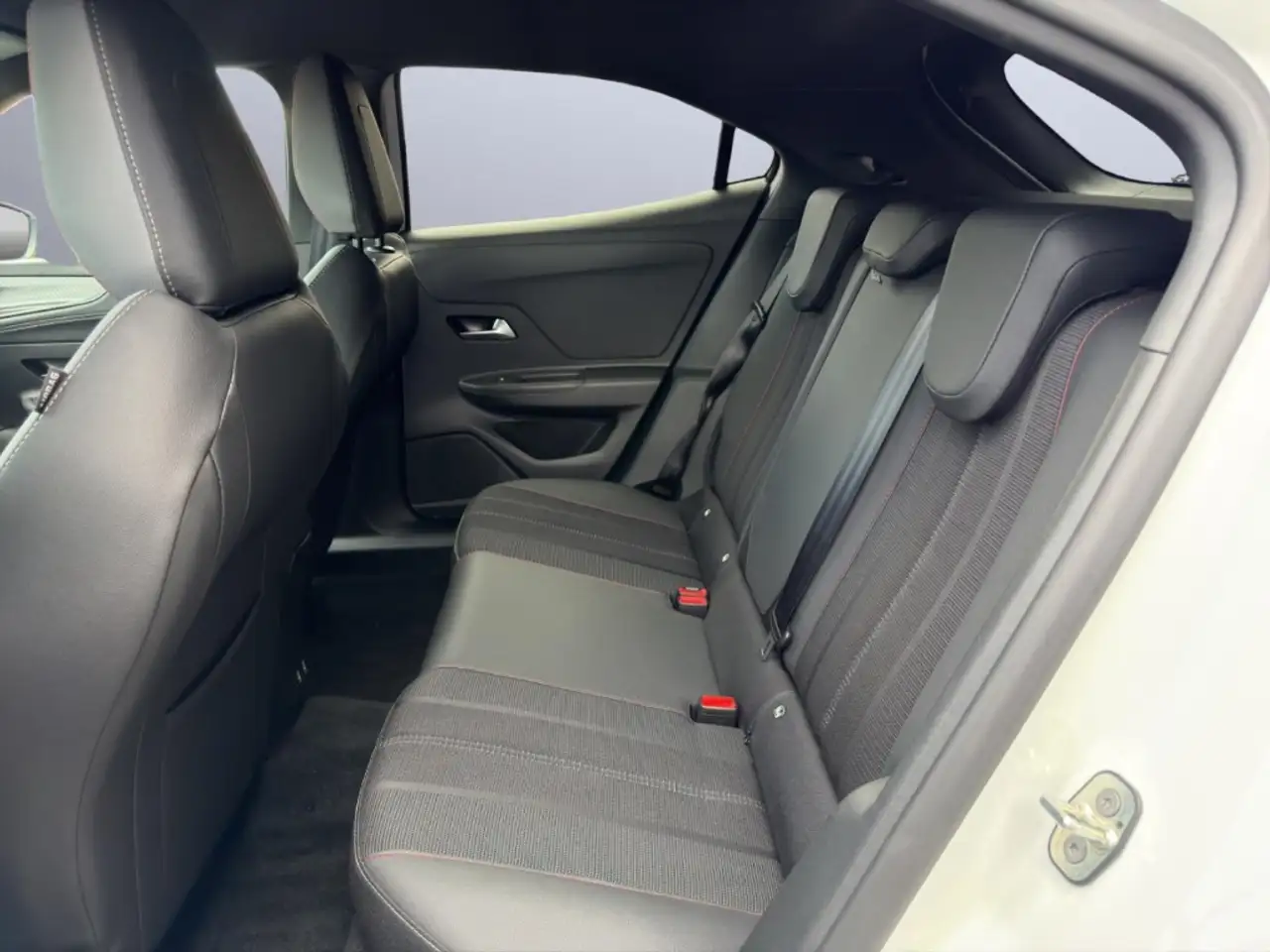 Opel Mokka GS-Line 1.2 Turbo Navi Klimaautom NSW Rückfahrkam. — Vehicle gallery 17