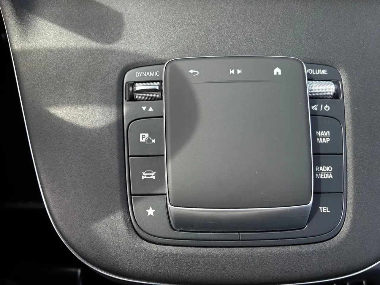 Mercedes-Benz EQV 300 Lang Distro*360°Lenkradheizung*Pre-Safe* — Vehicle gallery 23