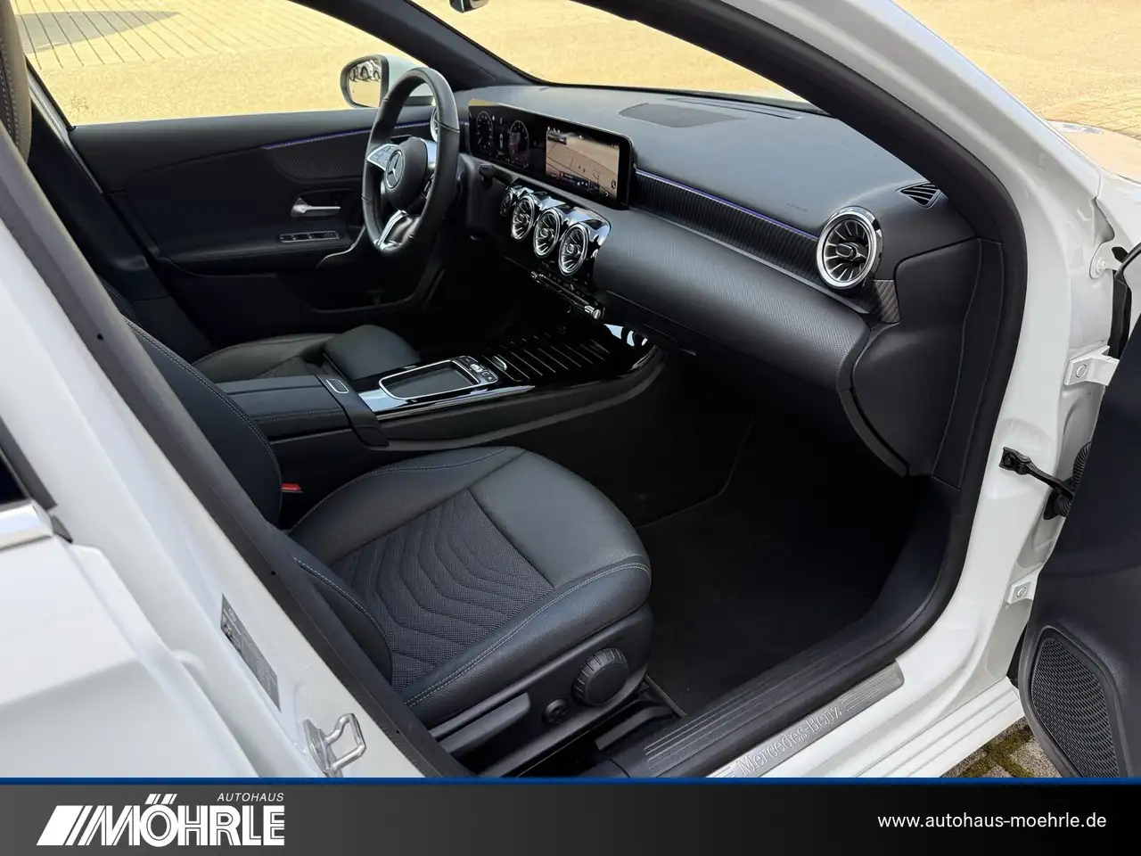 Mercedes-Benz A 200 A 200 Progressive Advanced Plus Pano-SHD 360° LED — Galería del vehículo 14