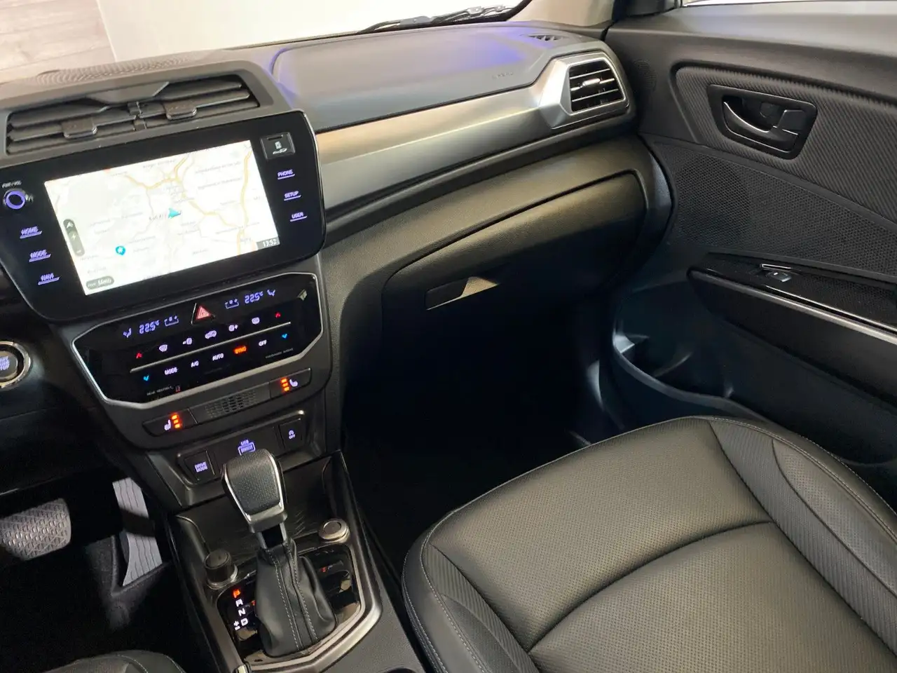 SsangYong Tivoli Grand 1,5P Blackline*6AT+AHK+LED+LEDER — Galerie du véhicule 35