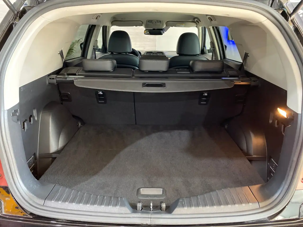 SsangYong Tivoli Grand 1,5P Blackline*6AT+AHK+LED+LEDER — Galerie du véhicule 39