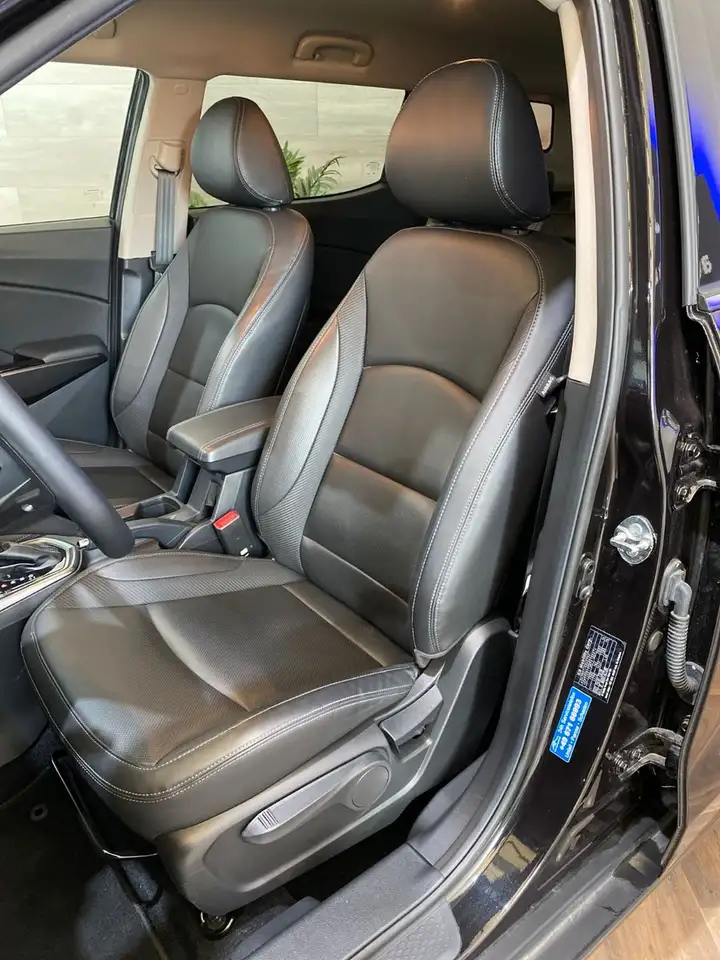 SsangYong Tivoli Grand 1,5P Blackline*6AT+AHK+LED+LEDER — Galerie du véhicule 19