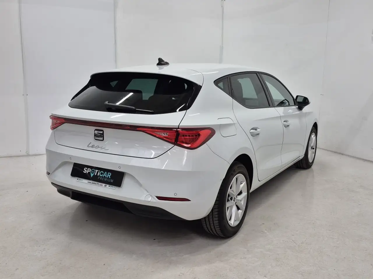SEAT Leon 1.0 TSI S&S Style 25º Aniversario 110 — Galerie du véhicule 5