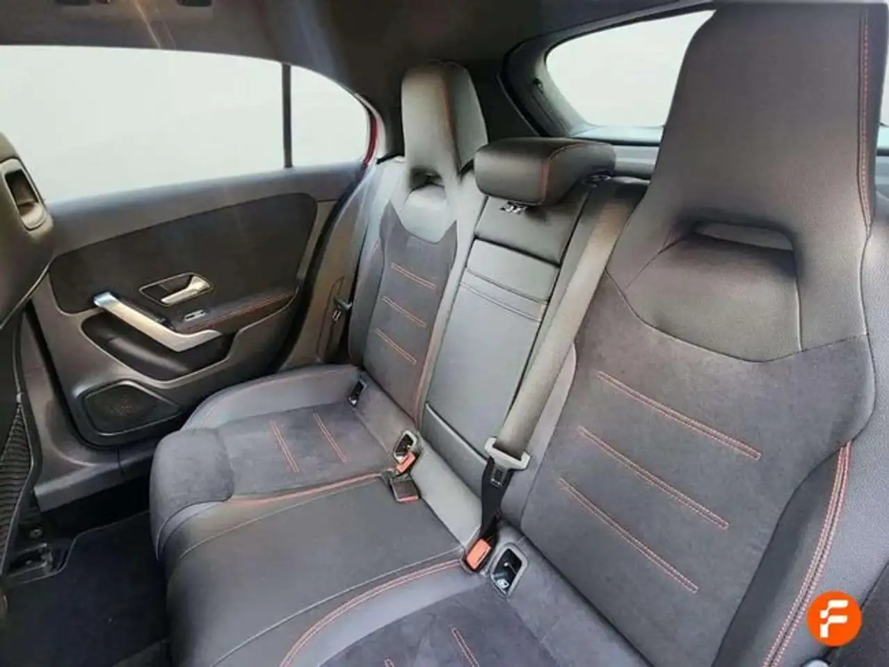 Mercedes-Benz A 250 e — معرض صور السيارة 31
