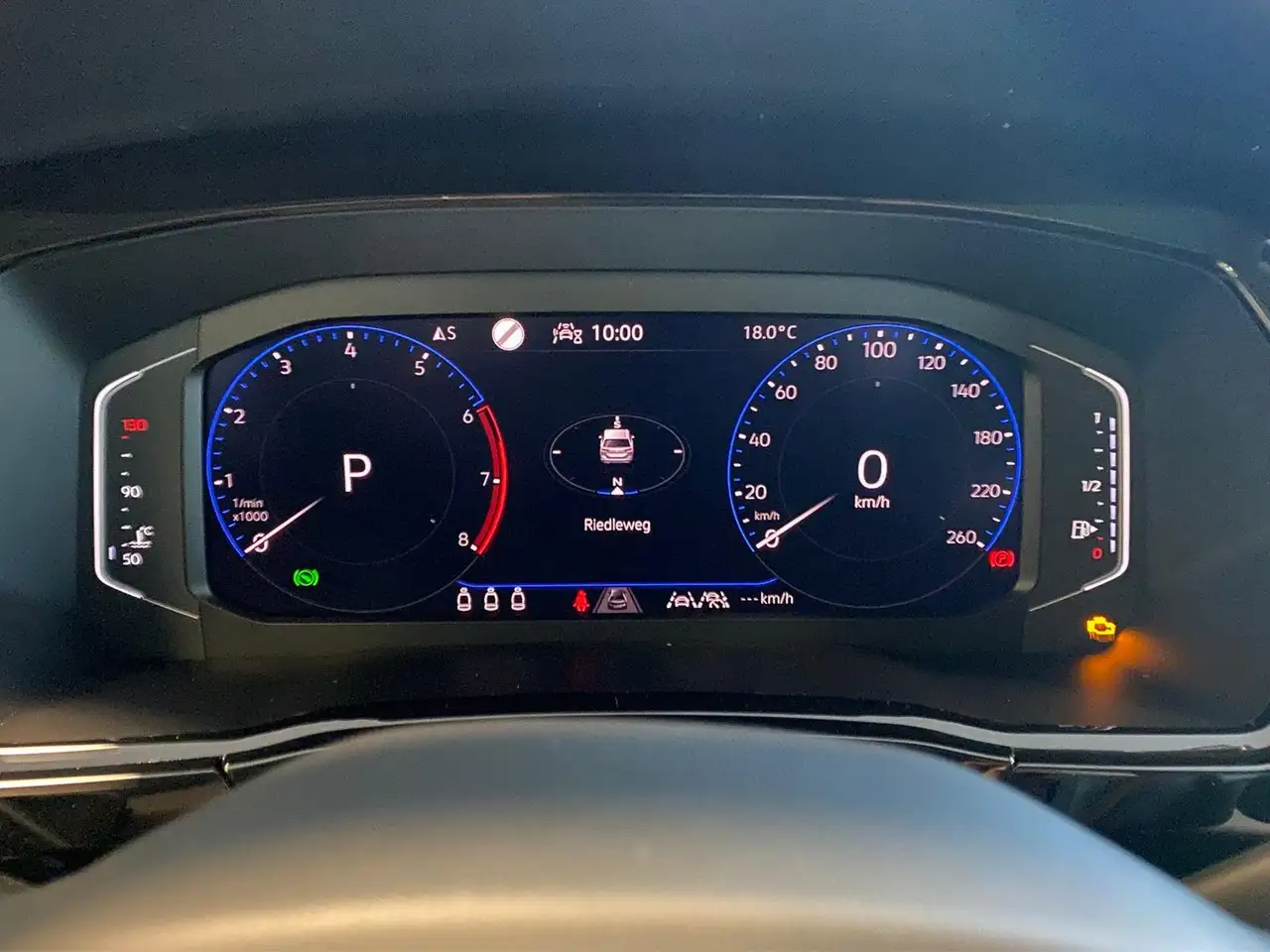 Volkswagen Touran 1.5 TSI DSG Highline, Pano, AHK, Navi — Vehicle gallery 8