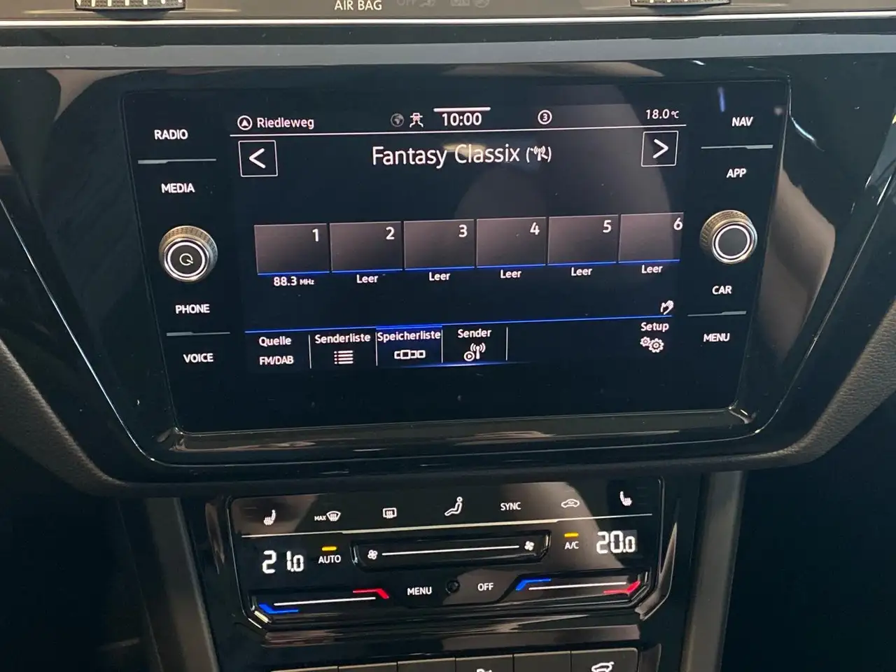 Volkswagen Touran 1.5 TSI DSG Highline, Pano, AHK, Navi — Vehicle gallery 9