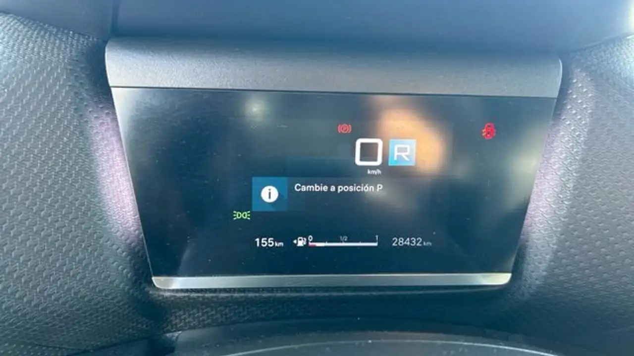Citroen C4 1.2 PURETECH 130 MAX AUTO 131 5P — معرض صور السيارة 5