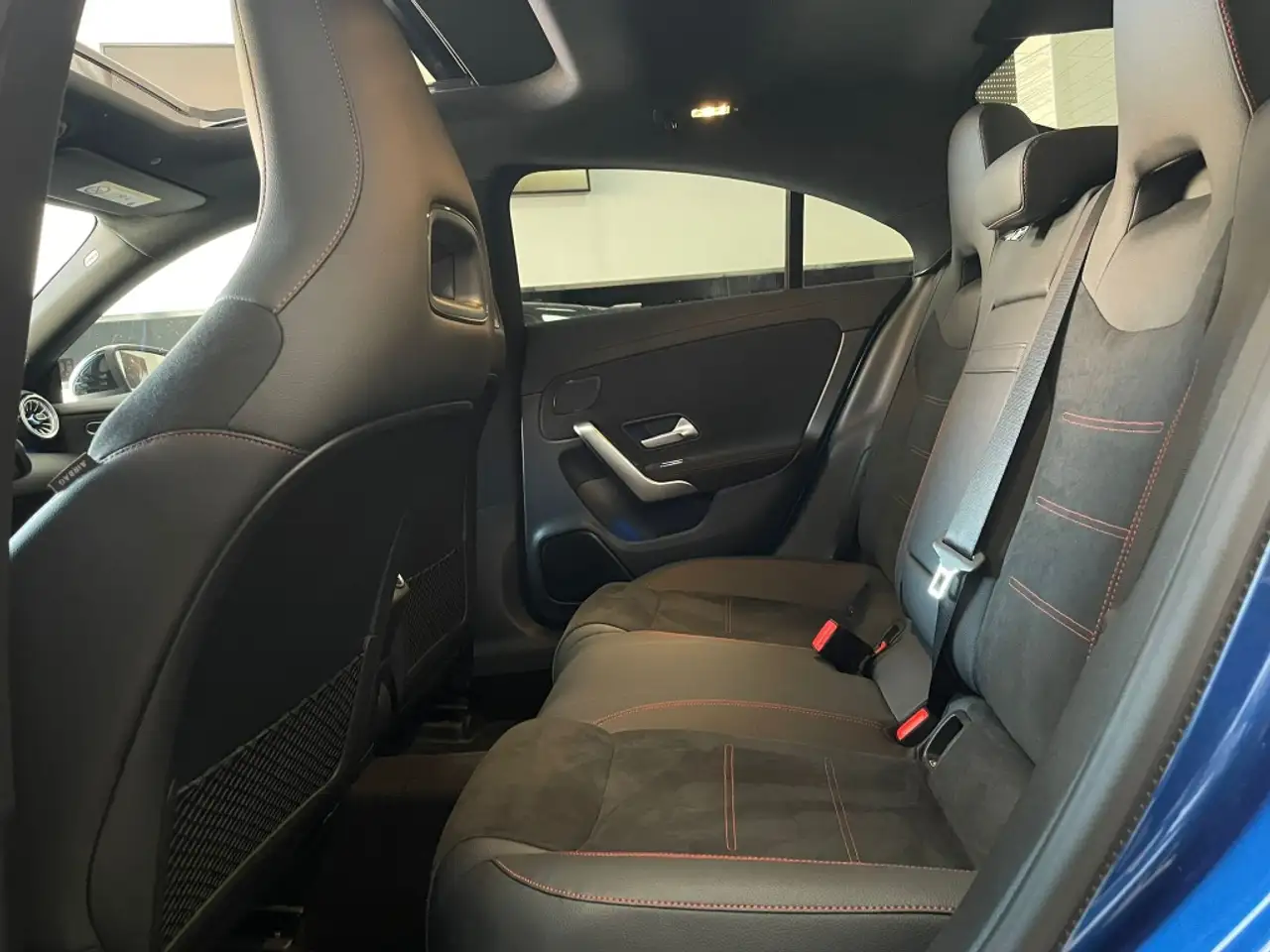 Mercedes-Benz CLA 220 220d — Vehicle gallery 39