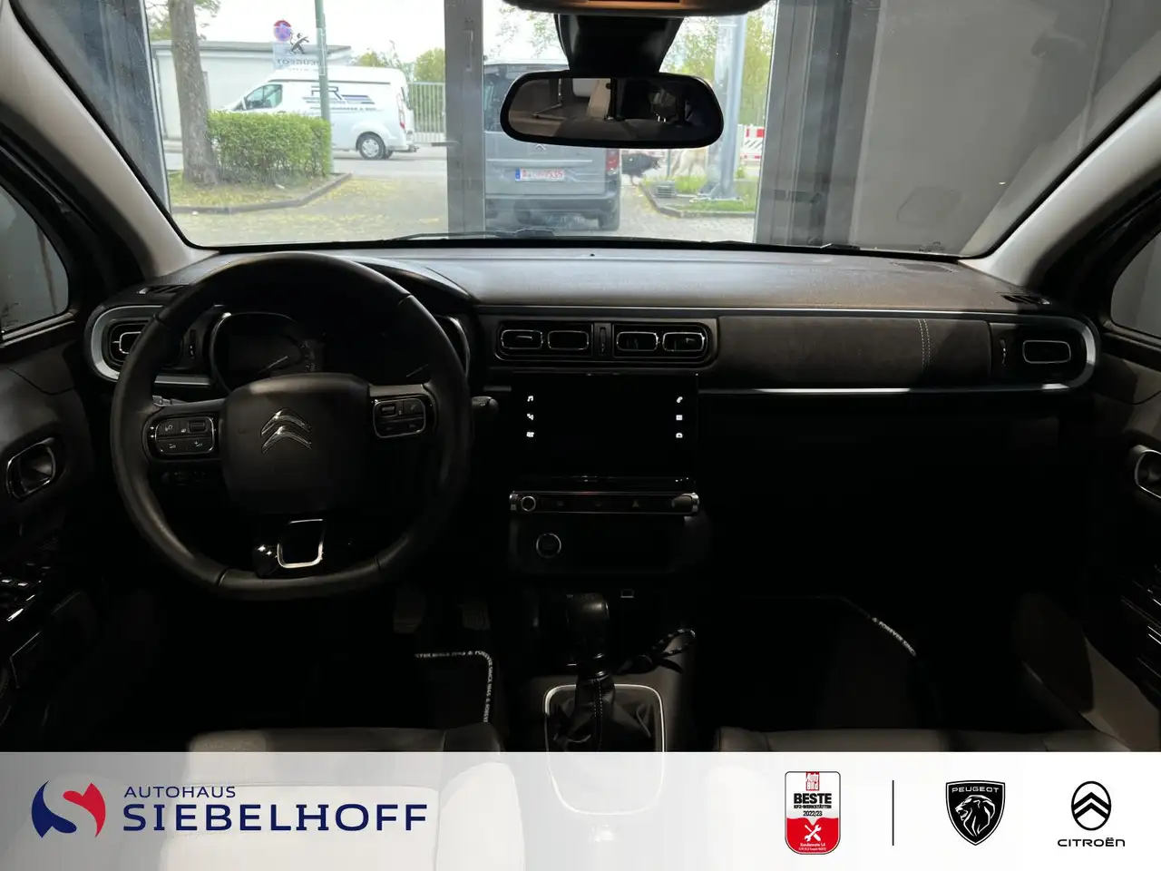 Citroen C3 Elle PureTech 110 — معرض صور السيارة 19