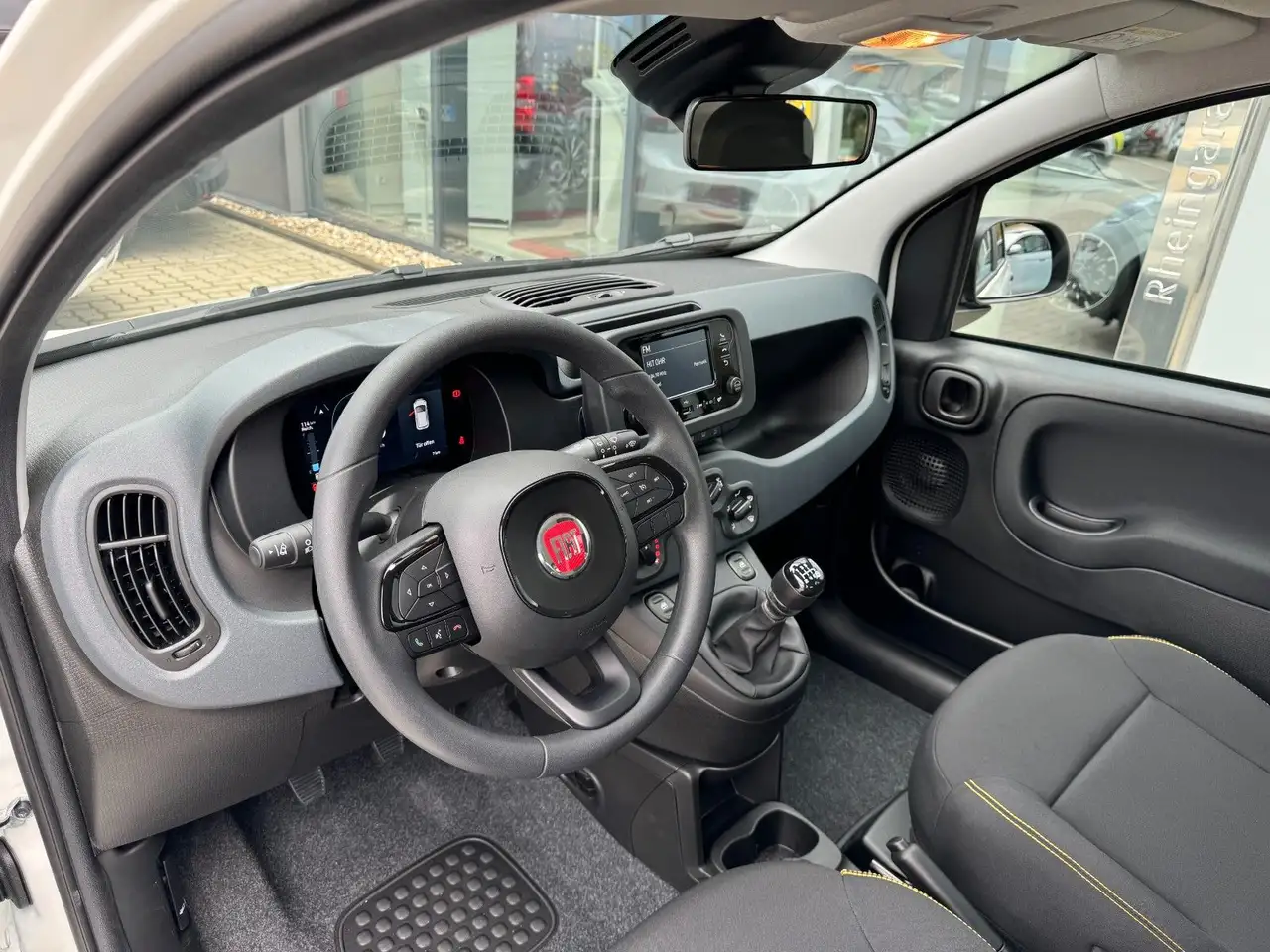 Fiat Panda 1.0 Hybrid+Komfortpaket+5Sitz+WKR — معرض صور السيارة 5