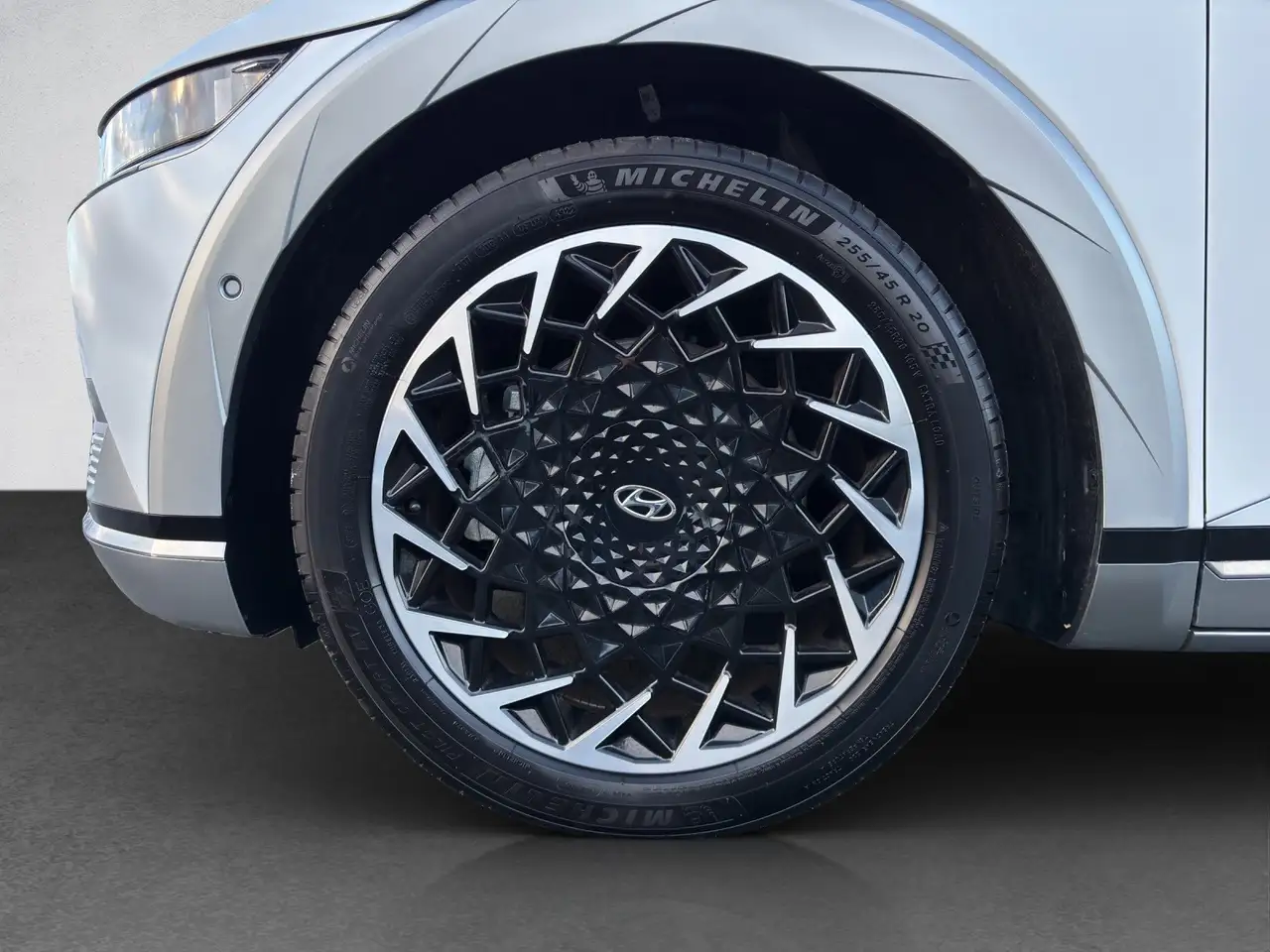 Hyundai IONIQ 5 Elektro 77,4 kWh Uniq NSCC/HEADUP/BOSE — Galerie du véhicule 15