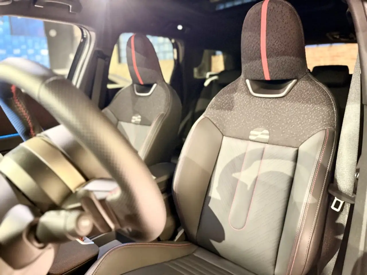 MINI John Cooper Works ALL4 Aut. — Galerie du véhicule 10