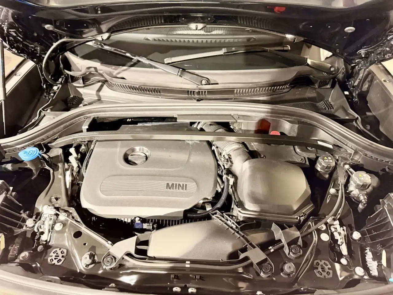 MINI John Cooper Works ALL4 Aut. — Galerie du véhicule 26