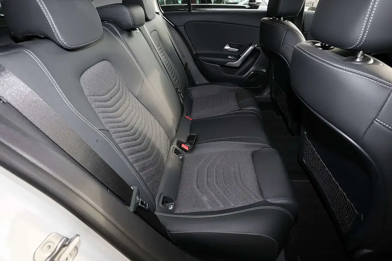 Mercedes-Benz A 200 AHK+MEMORY+MULTIBEAM+TOTWINKEL+LED+KAMERA — Galería del vehículo 7