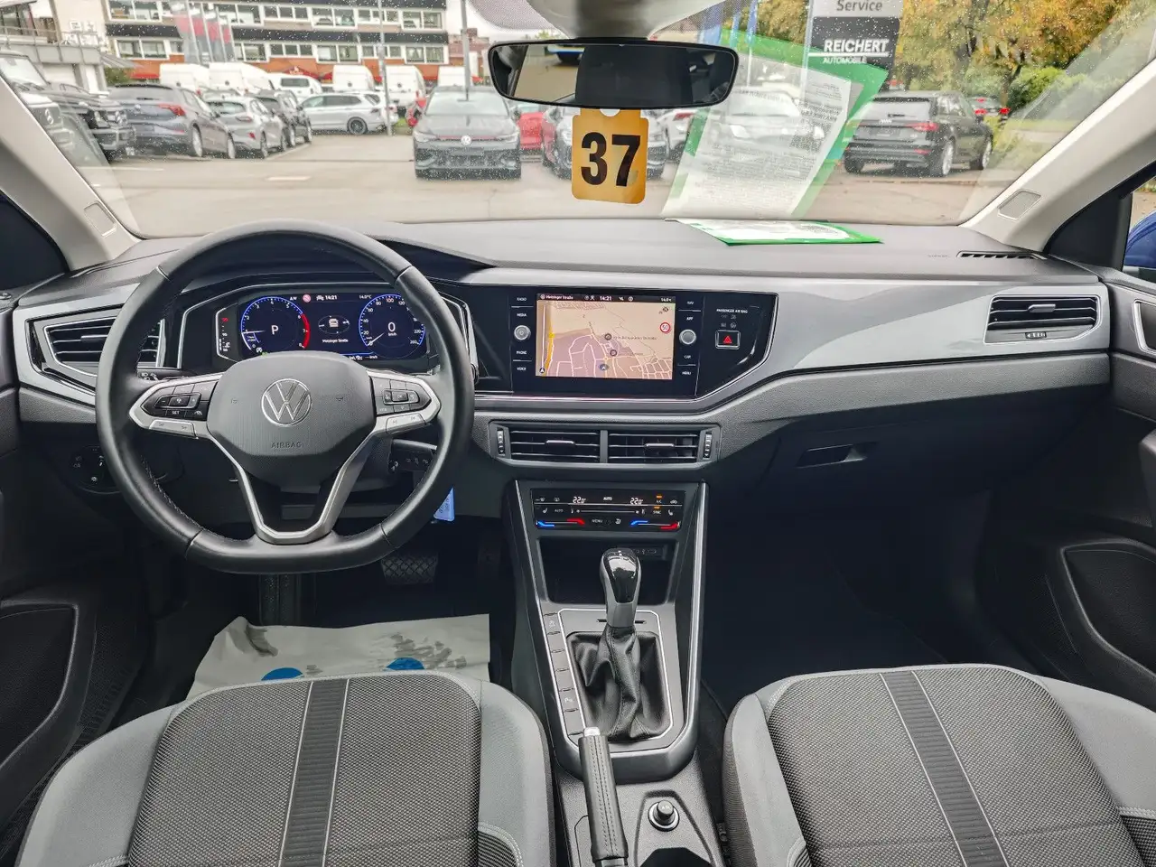 Volkswagen Polo Style DSG #NAVI #APP #MATRIX-LED — Galería del vehículo 13