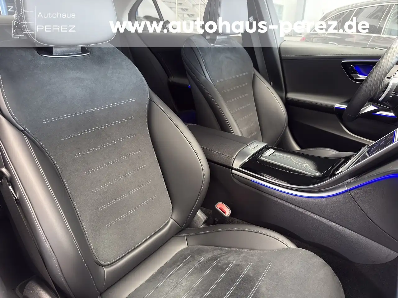 Mercedes-Benz C 300 C 300 e AMG 4M PREMIUM -DIGITAL LIGHT -DISTRONIC — Vehicle gallery 6