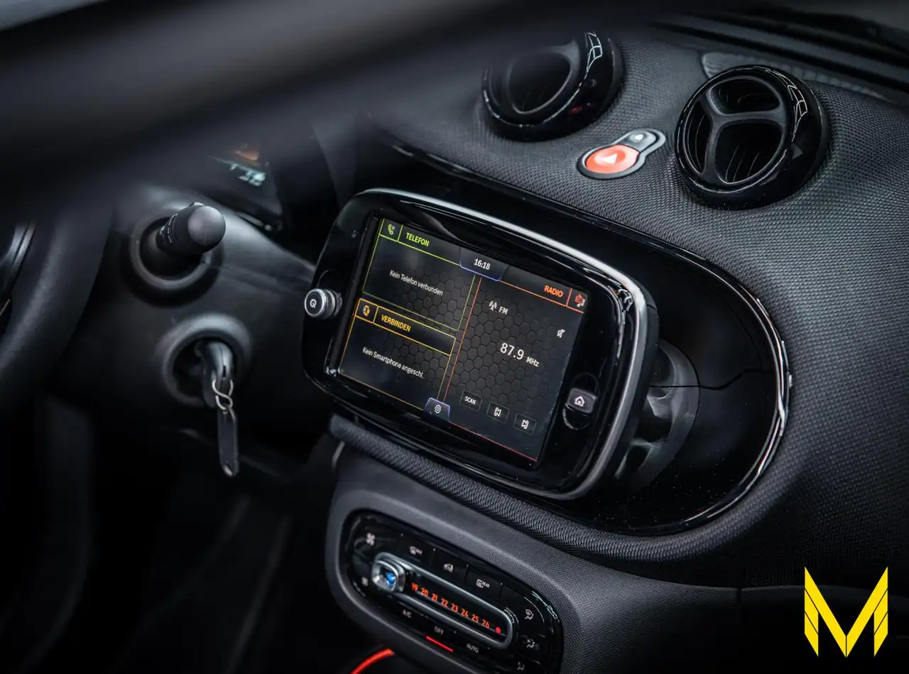 smart forTwo EQ cabrio prime EXCLUSIVE:U WANT IT BLACK — معرض صور السيارة 24