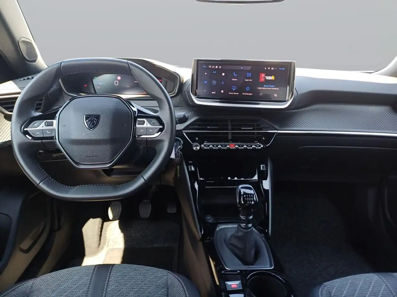 Peugeot 2008 Neuer 2008 Allure PureTech 100 — Galerie du véhicule 10