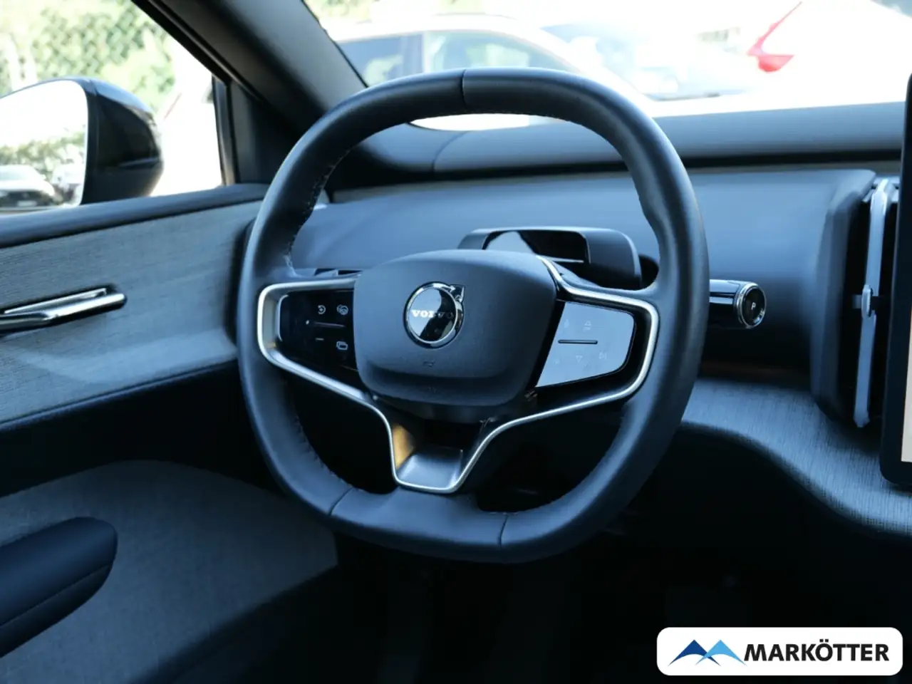 Volvo EX30 Twin Motor AWD Ultra STHZ/Wärmepumpe/PANO — معرض صور السيارة 15