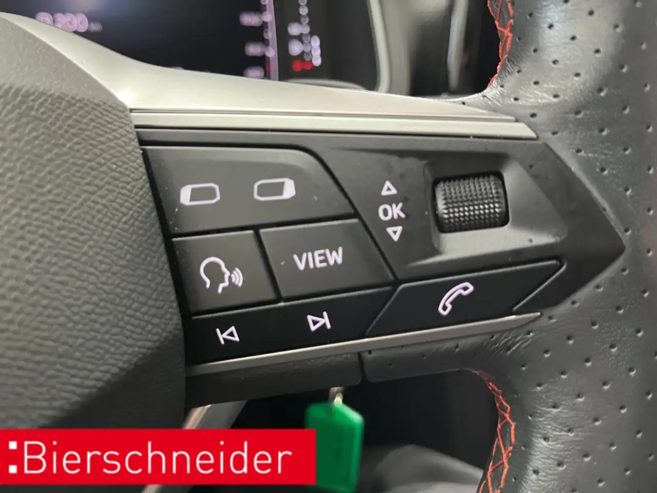 SEAT Ibiza 1.0 TSI DSG FR NAVI DAB PDC SHZ — معرض صور السيارة 37