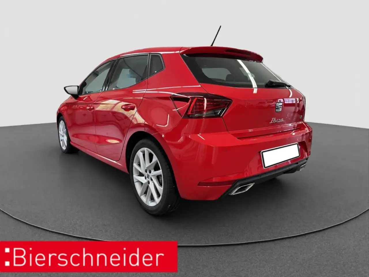 SEAT Ibiza 1.0 TSI DSG FR NAVI DAB PDC SHZ — معرض صور السيارة 5
