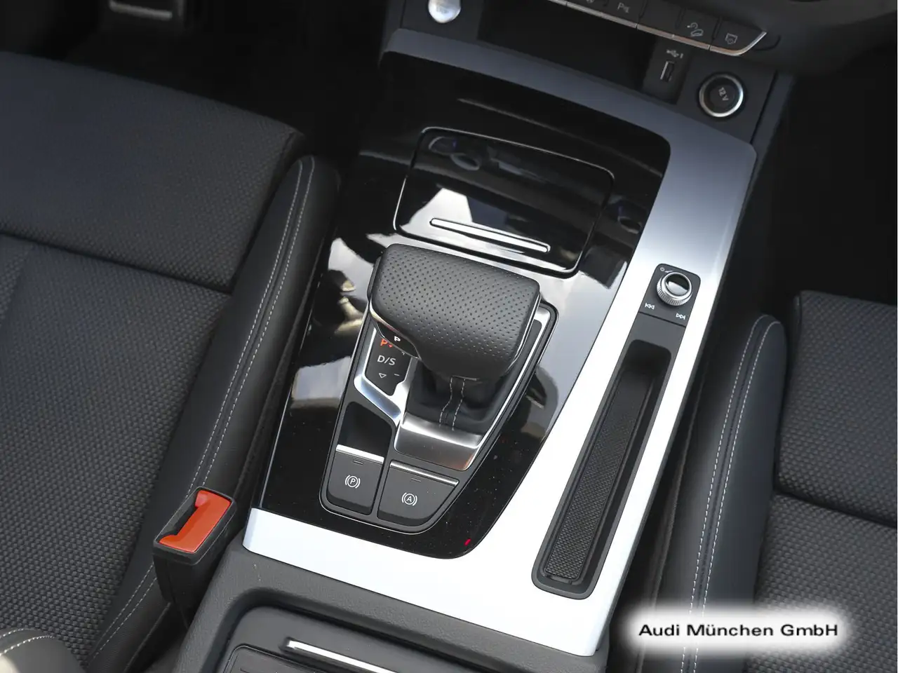 Audi Q5 40 TFSI qu. S tronic 2x S line AHK/Virtual+/M — معرض صور السيارة 18