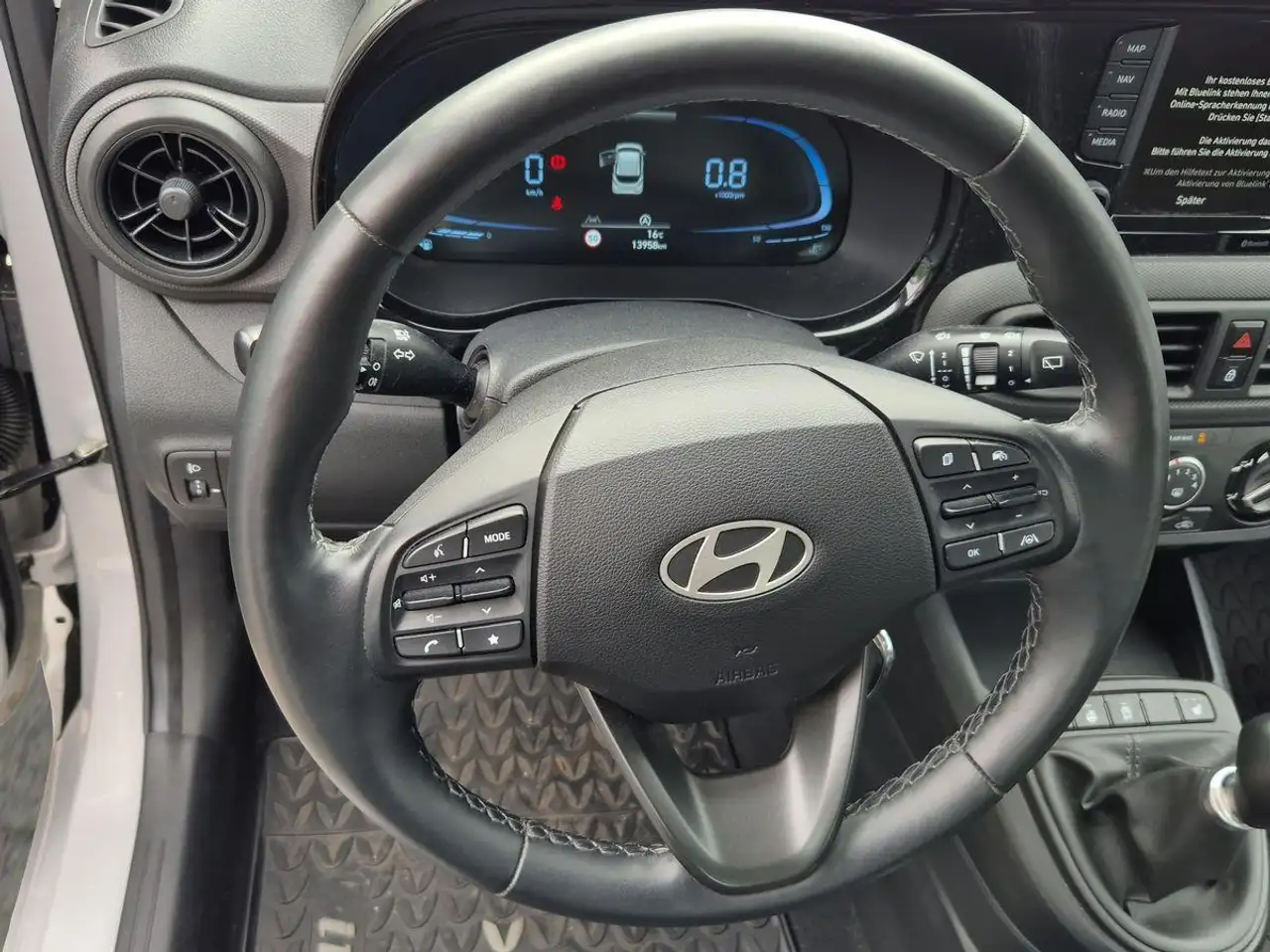 Hyundai i10 Trend 1.0 5-Gang RFK+SHZ+EPH — Galería del vehículo 11