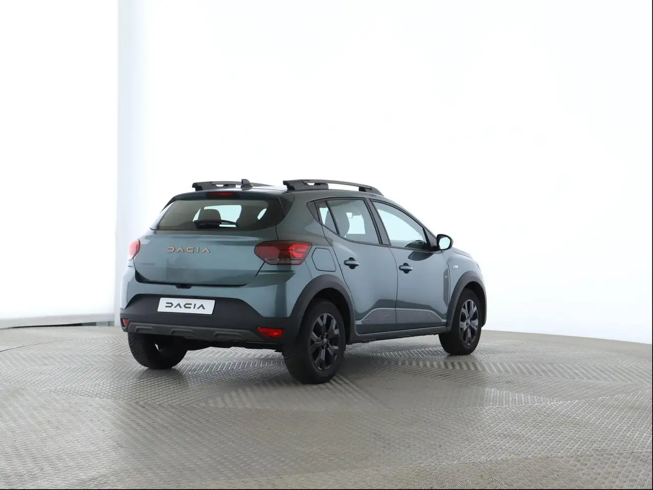 Dacia Sandero Stepway Extreme+ TCe 110 — Vehicle gallery 4