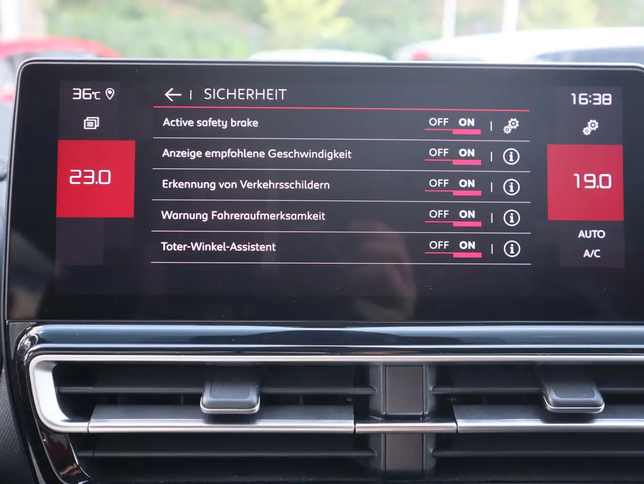 Citroen C5 Aircross 1.2M-Hybrid LED Navi ACC Kamera PDC — معرض صور السيارة 17