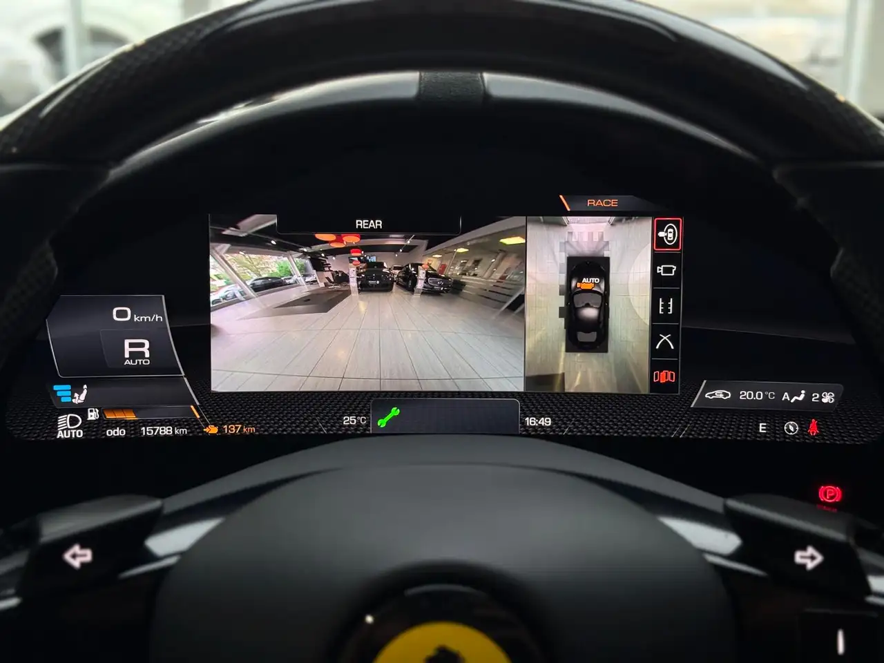 Ferrari Roma MagneRide*BeifahrerDispl*JBL*Carbon — معرض صور السيارة 17