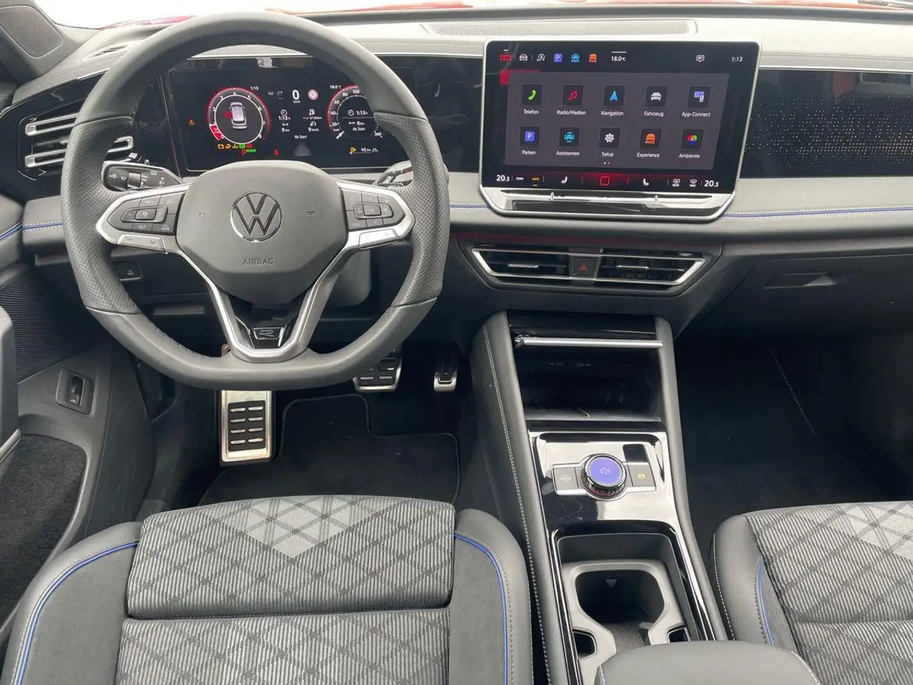 Volkswagen Tiguan 1.5 eTSI DSG R-LINE+AHK+NAVI+ACC+KAMERA — Vehicle gallery 10