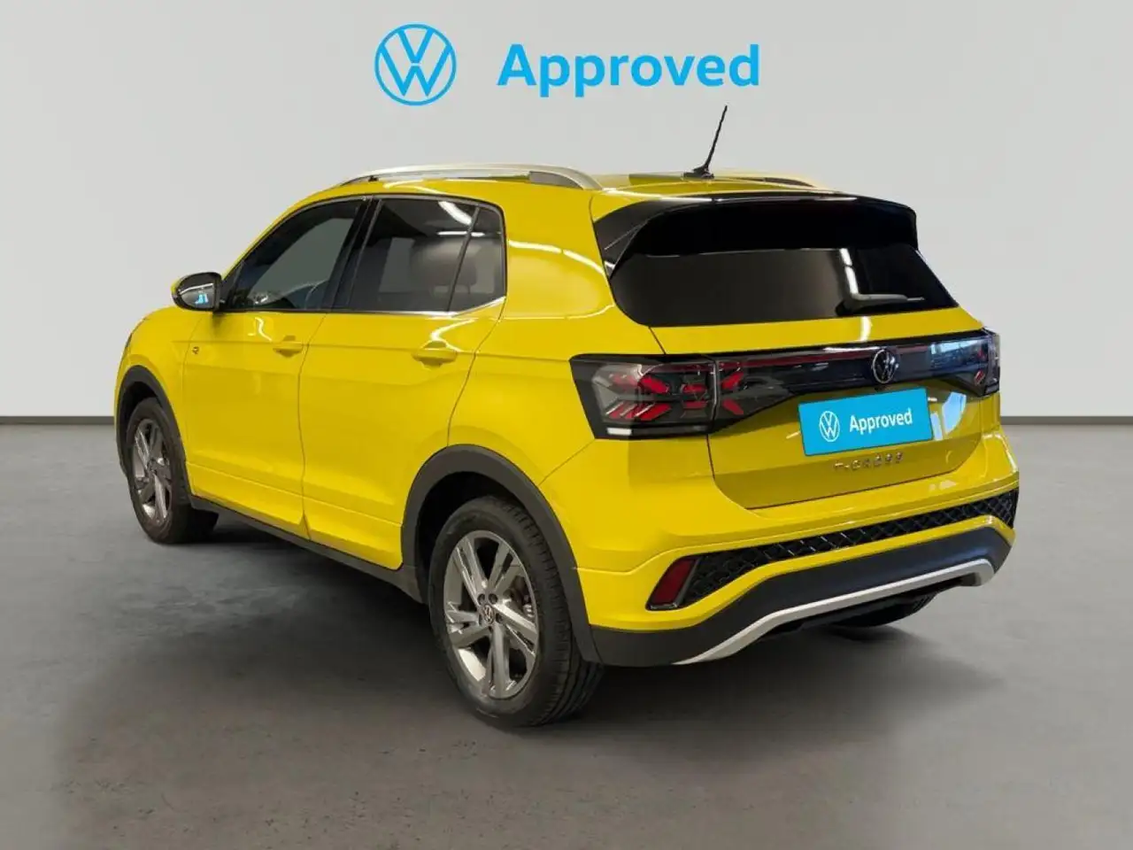 Volkswagen T-Cross 1.0 TSI R-Line Aut. 85kW — معرض صور السيارة 2