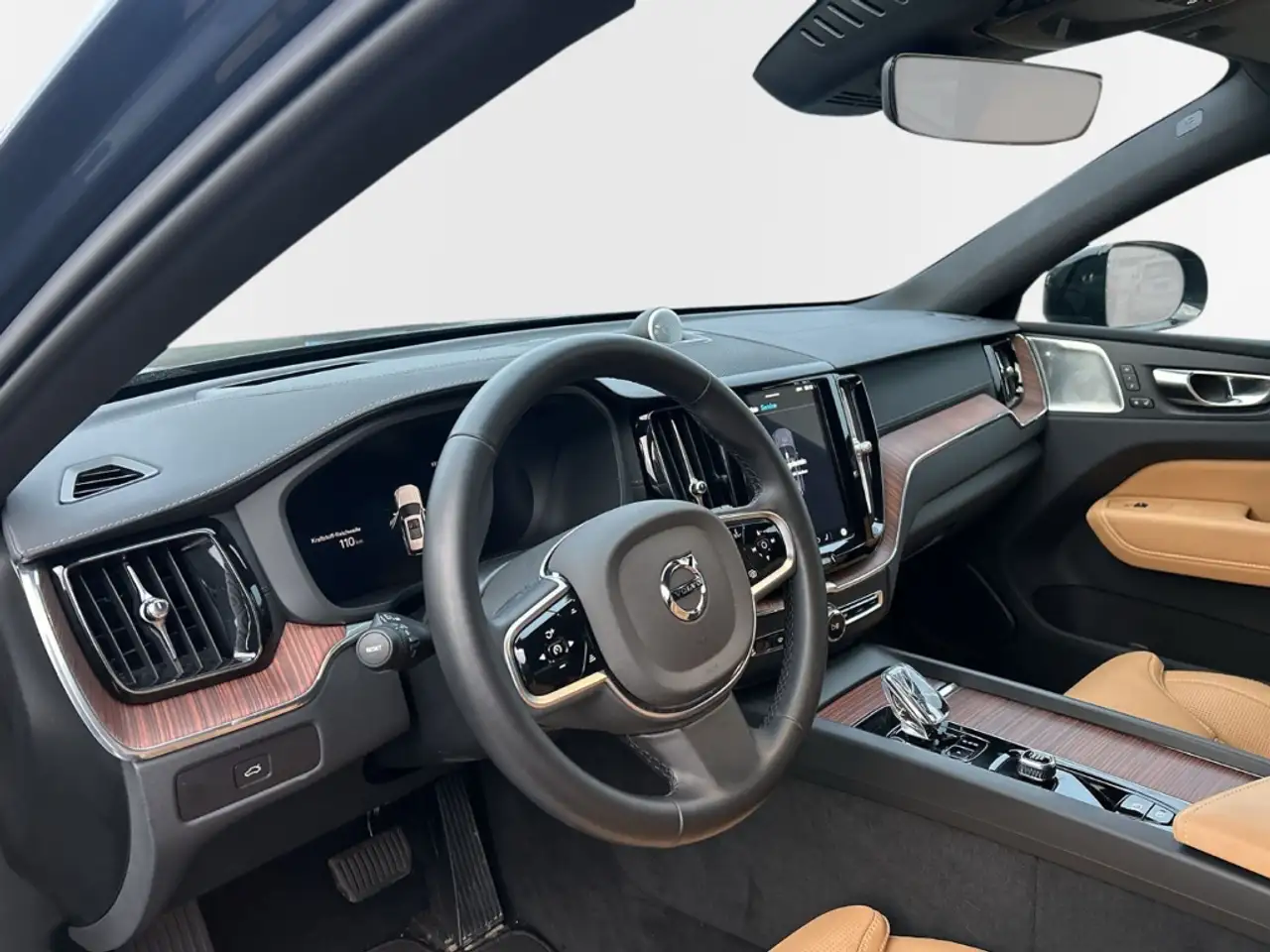 Volvo XC60 B5 Benzin AWD Ultra Dark 21'' ACC LED Nappa Massag — Galería del vehículo 14